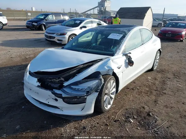 5YJ3E1EA2LF738040 2020 TESLA MODEL 3 - Image 2