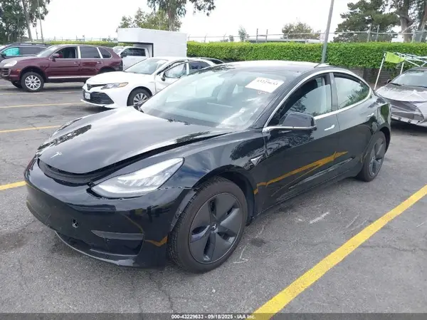 5YJ3E1EA2LF739107 2020 TESLA MODEL 3 - Image 2