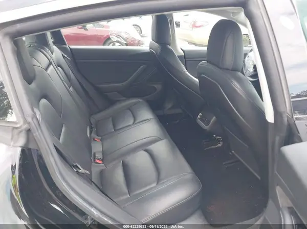 5YJ3E1EA2LF739107 2020 TESLA MODEL 3 - Image 8