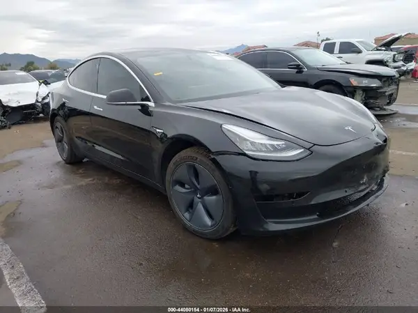 5YJ3E1EA2LF739124 2020 TESLA MODEL 3 - Image 1