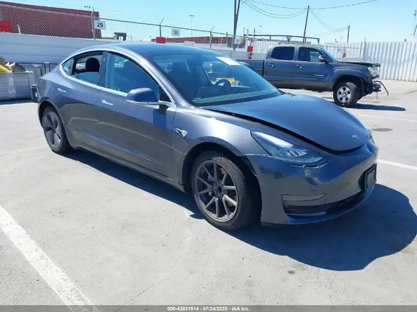 5YJ3E1EA2LF739351 2020 TESLA MODEL 3