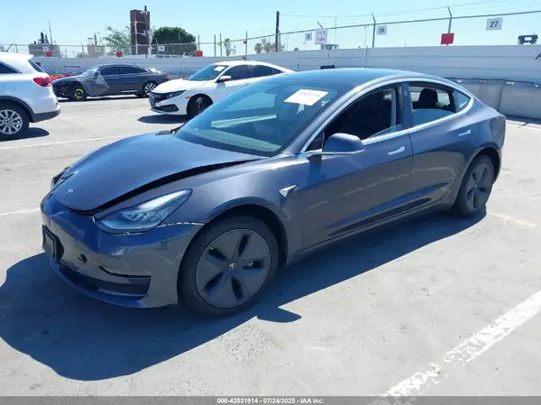 5YJ3E1EA2LF739351 2020 TESLA MODEL 3 - Image 2