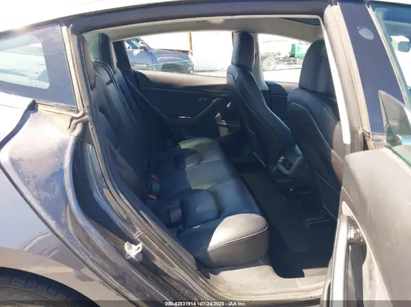5YJ3E1EA2LF739351 2020 TESLA MODEL 3 - Image 8
