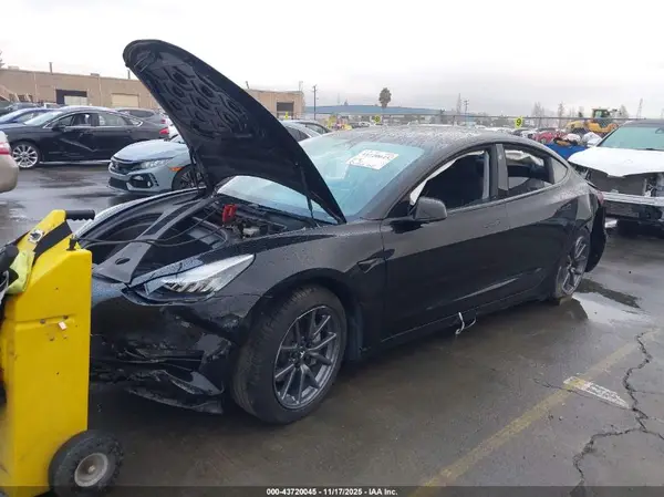 5YJ3E1EA2LF743206 2020 TESLA MODEL 3 - Image 2