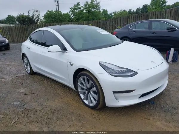 5YJ3E1EA2LF744114 2020 TESLA MODEL 3 - Image 1