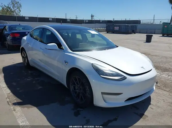 5YJ3E1EA2LF744890 2020 TESLA MODEL 3 - Image 1