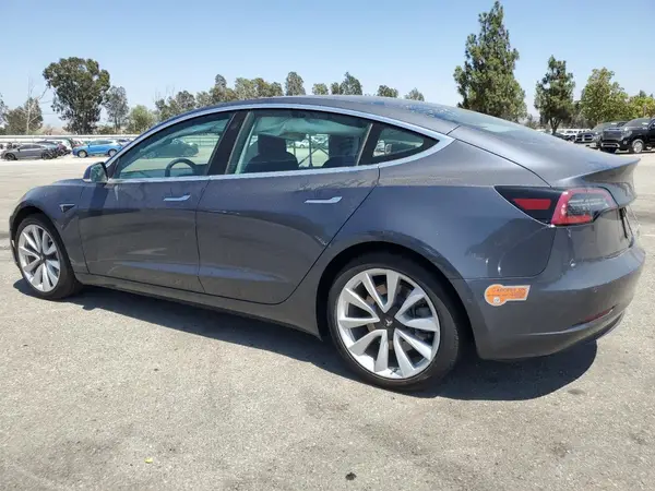 5YJ3E1EA2LF745781 2020 TESLA MODEL 3 - Image 2