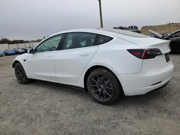 5YJ3E1EA2LF797069 2020 TESLA MODEL 3 - Image 2