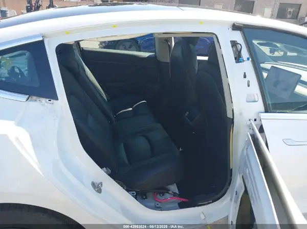 5YJ3E1EA2LF805722 2020 TESLA MODEL 3 - Image 8
