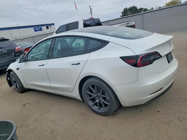 5YJ3E1EA2MF014320 2021 TESLA MODEL 3 - Image 2