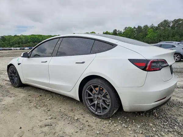 5YJ3E1EA2MF016665 2021 TESLA MODEL 3 - Image 2