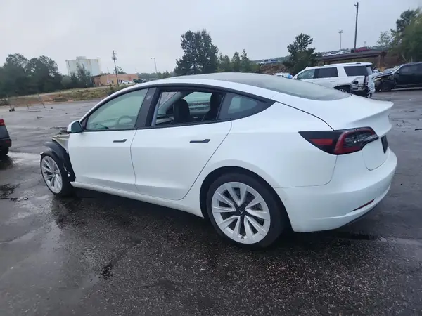 5YJ3E1EA2MF017749 2021 TESLA MODEL 3 - Image 2
