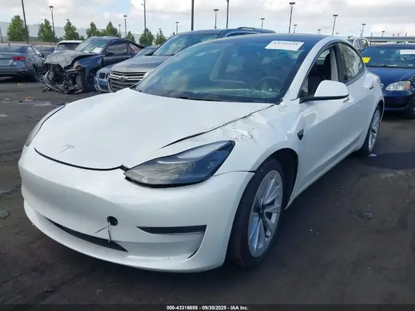 5YJ3E1EA2MF018190 2021 TESLA MODEL 3 - Image 2