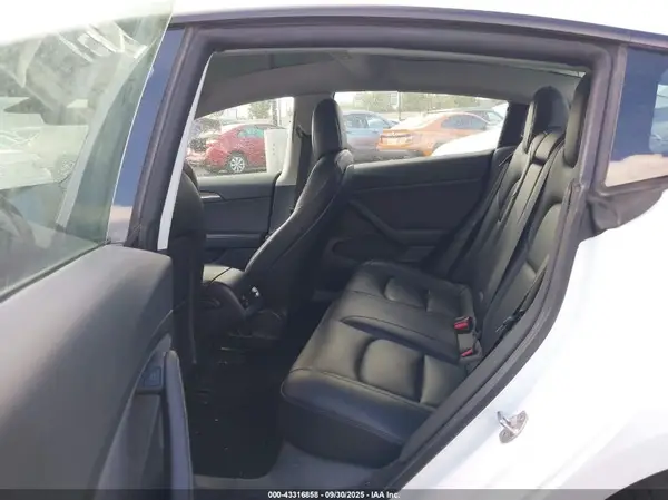 5YJ3E1EA2MF018190 2021 TESLA MODEL 3 - Image 8