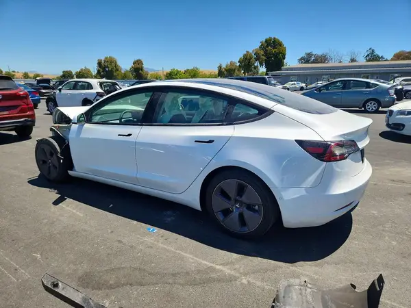5YJ3E1EA2MF019016 2021 TESLA MODEL 3 - Image 2