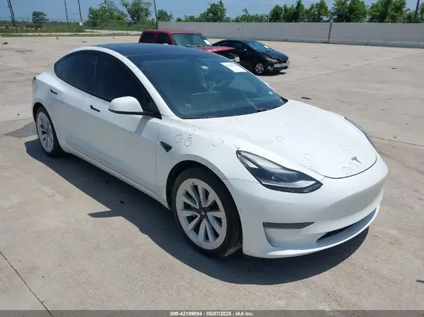 5YJ3E1EA2MF020585 2021 TESLA MODEL 3 - Image 1