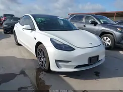 5YJ3E1EA2MF027438 2021 TESLA MODEL 3