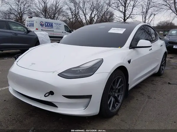 5YJ3E1EA2MF029139 2021 TESLA MODEL 3 - Image 2