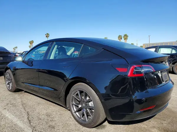 5YJ3E1EA2MF030338 2021 TESLA MODEL 3 - Image 2