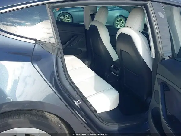 5YJ3E1EA2MF032252 2021 TESLA MODEL 3 - Image 8