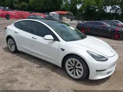 5YJ3E1EA2MF046121 2021 TESLA MODEL 3