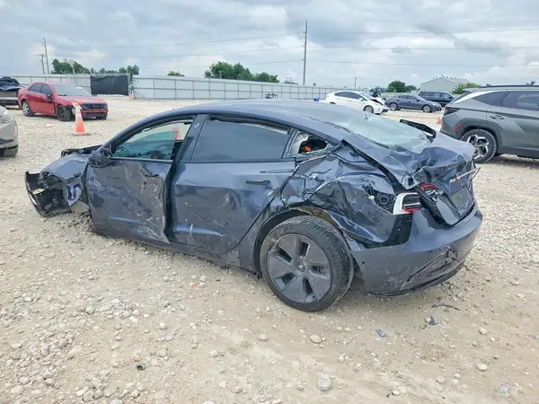 5YJ3E1EA2MF047124 2021 TESLA MODEL 3 - Image 2