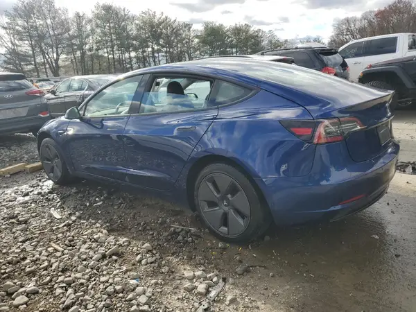 5YJ3E1EA2MF047642 2021 TESLA MODEL 3 - Image 2