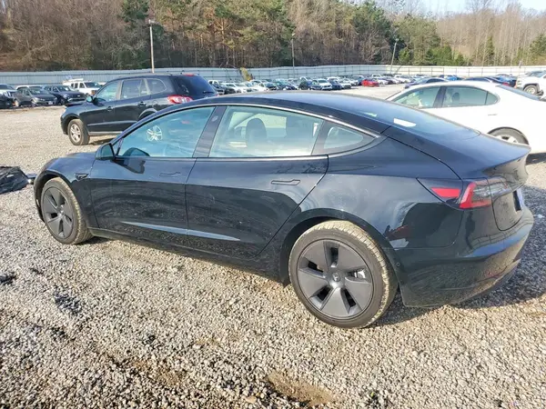 5YJ3E1EA2MF051318 2021 TESLA MODEL 3 - Image 2