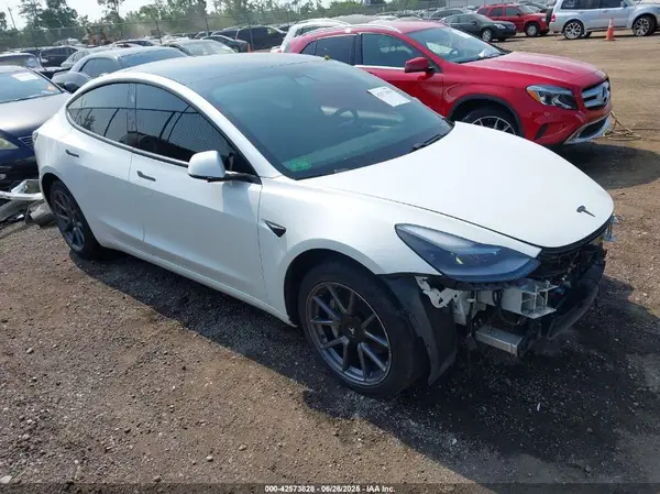 5YJ3E1EA2MF054168 2021 TESLA MODEL 3 - Image 1