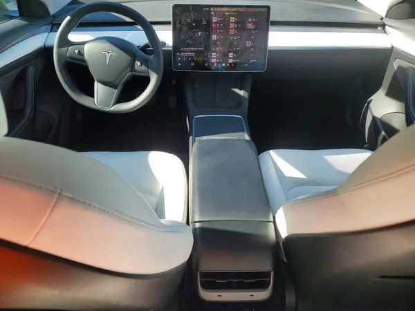 5YJ3E1EA2MF063050 2021 TESLA MODEL 3 - Image 8