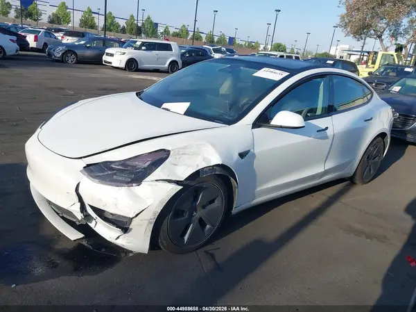 5YJ3E1EA2MF067101 2021 TESLA MODEL 3 - Image 2