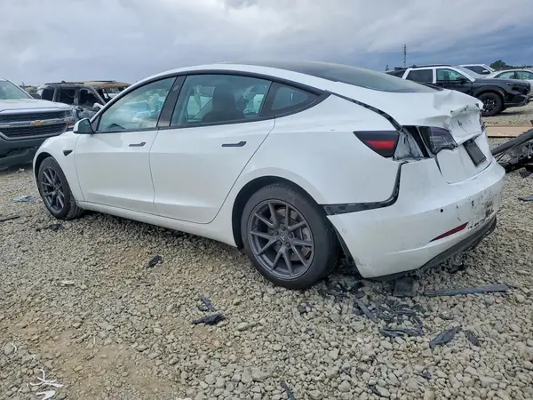 5YJ3E1EA2MF079345 2021 TESLA MODEL 3 - Image 2