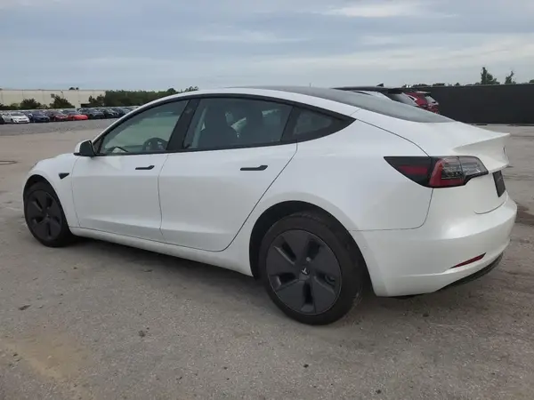 5YJ3E1EA2MF084867 2021 TESLA MODEL 3 - Image 2