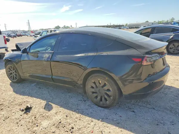 5YJ3E1EA2MF086036 2021 TESLA MODEL 3 - Image 2