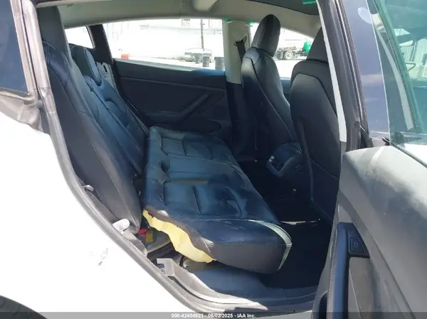 5YJ3E1EA2MF087106 2021 TESLA MODEL 3 - Image 8