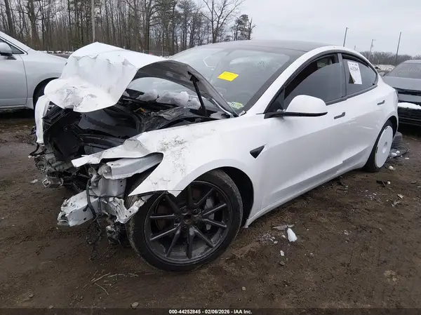5YJ3E1EA2MF087848 2021 TESLA MODEL 3 - Image 2