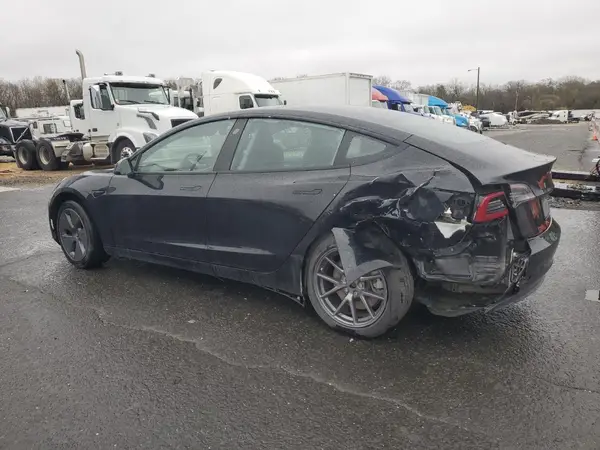 5YJ3E1EA2MF087879 2021 TESLA MODEL 3 - Image 2