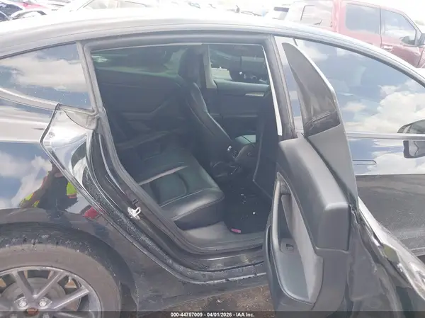 5YJ3E1EA2MF093388 2021 TESLA MODEL 3 - Image 8