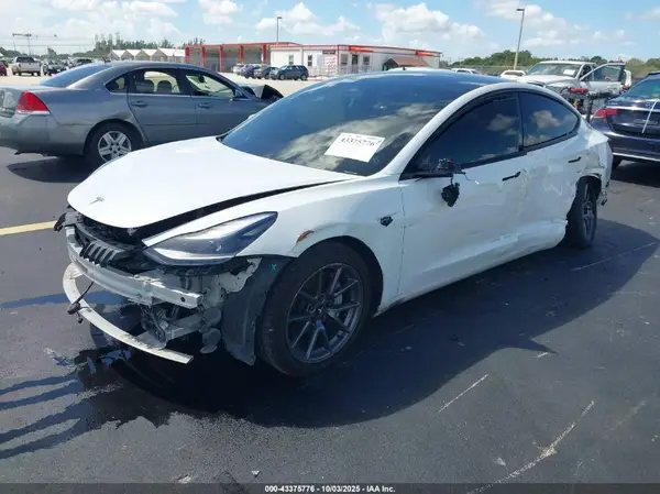 5YJ3E1EA2MF094069 2021 TESLA MODEL 3 - Image 2
