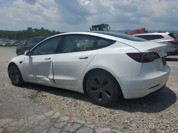 5YJ3E1EA2MF096033 2021 TESLA MODEL 3 - Image 2