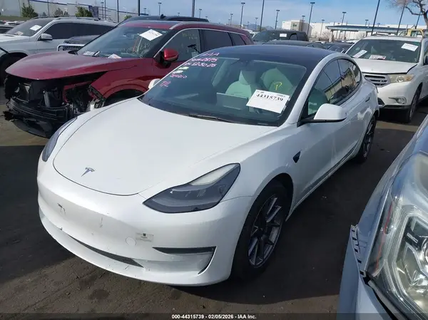5YJ3E1EA2MF096064 2021 TESLA MODEL 3 - Image 2