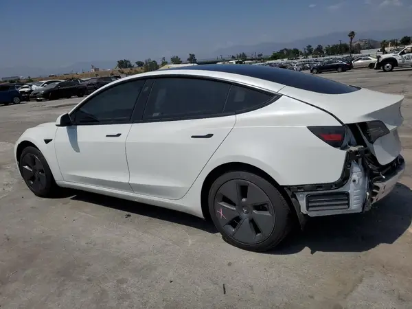 5YJ3E1EA2MF097442 2021 TESLA MODEL 3 - Image 2