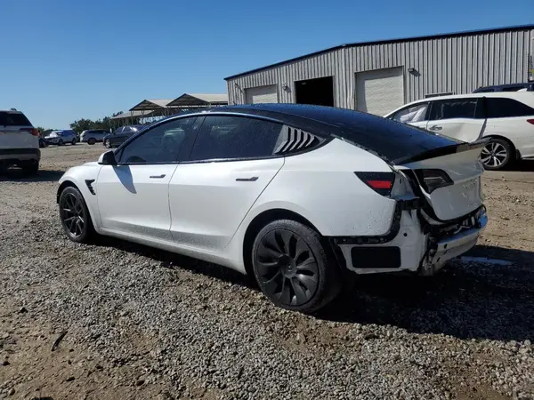 5YJ3E1EA2MF098140 2021 TESLA MODEL 3 - Image 2