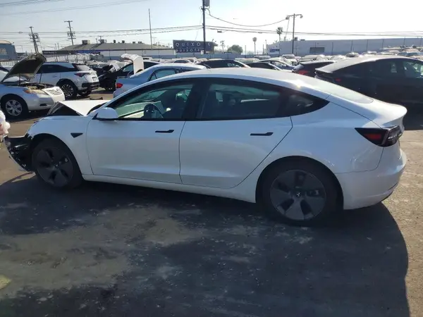 5YJ3E1EA2MF100369 2021 TESLA MODEL 3 - Image 2