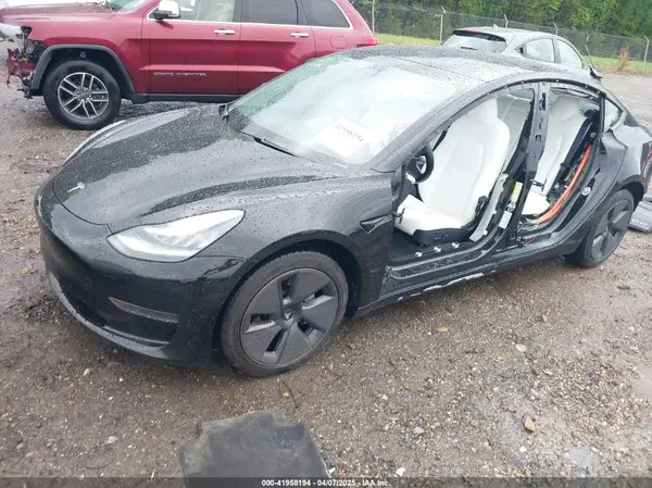 5YJ3E1EA2MF850757 2021 TESLA MODEL 3 - Image 2