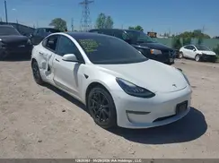 5YJ3E1EA2MF853402 2021 TESLA MODEL 3