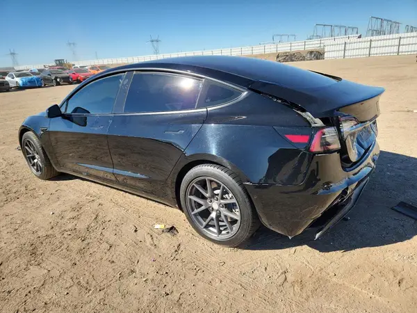 5YJ3E1EA2MF858647 2021 TESLA MODEL 3 - Image 2