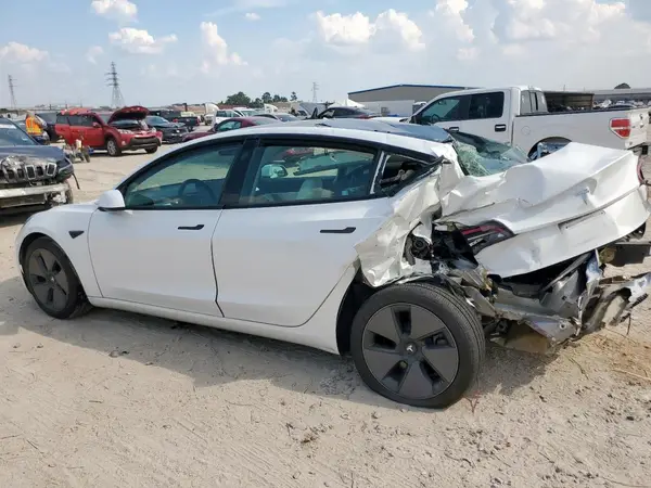 5YJ3E1EA2MF871074 2021 TESLA MODEL 3 - Image 2