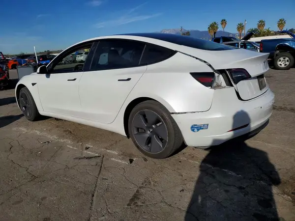 5YJ3E1EA2MF873746 2021 TESLA MODEL 3 - Image 2