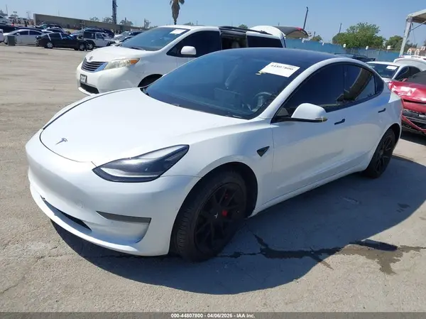 5YJ3E1EA2MF873925 2021 TESLA MODEL 3 - Image 2